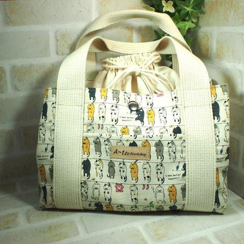 あおりポケット＆巾着付トートバッグ　猫の洗濯柄