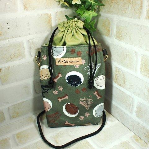 あおりポケット＆巾着付スマホポーチ（斜め掛けタイプ）プードル柄